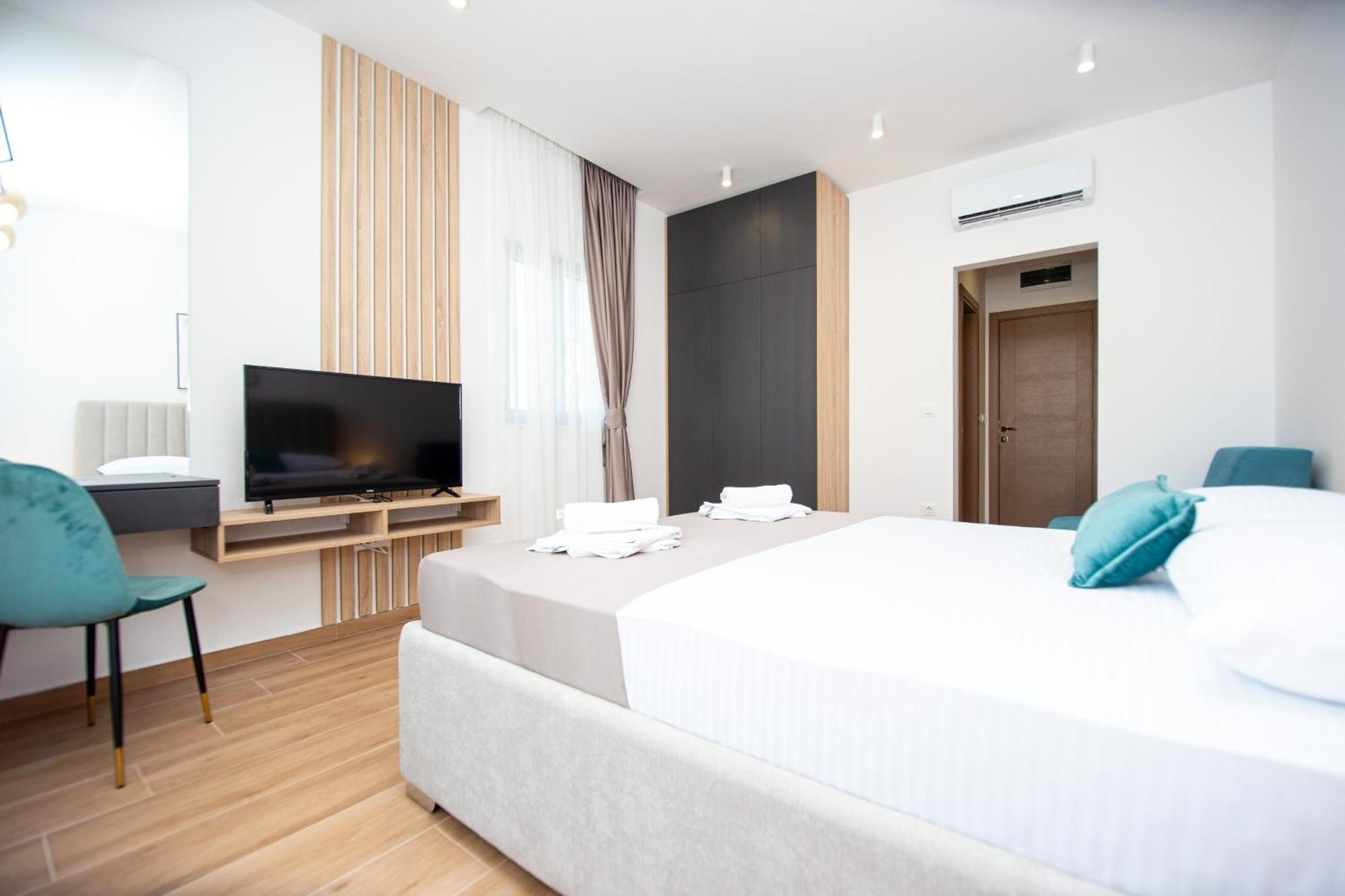 בודווה Apartments Sirena - Modern Stay With Free Parking מראה חיצוני תמונה